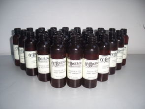 全自动卧式圆瓶贴标机 高效贴标解决方案与样品展示