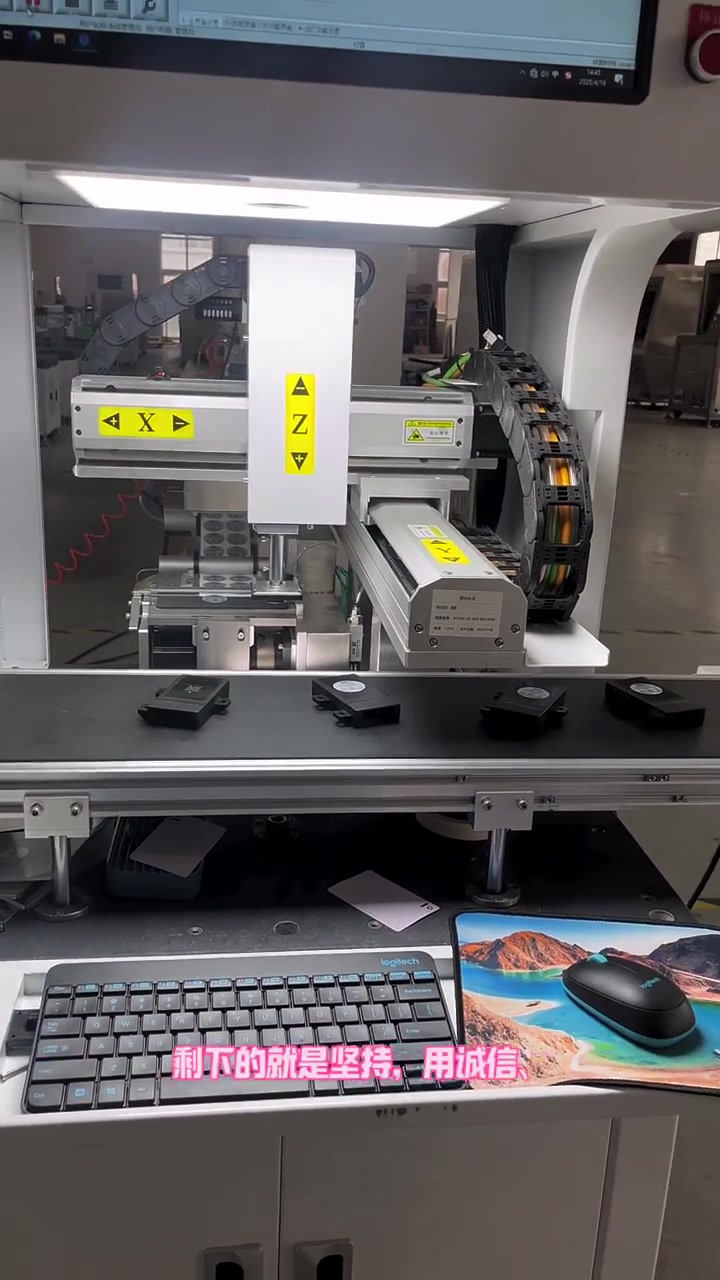 25800视觉自动贴标机 智能解决生产贴标烦恼，高效提升产能与精准度